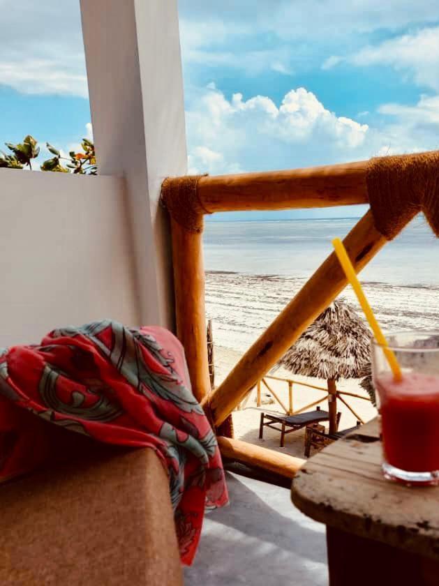 Helwas Zanzibar Beach Hotel ブウェワウ エクステリア 写真