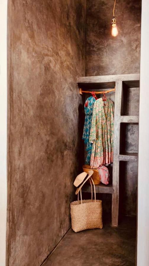 Helwas Zanzibar Beach Hotel ブウェワウ エクステリア 写真